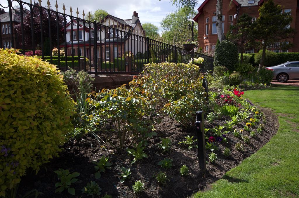 Muirholm Bed And Breakfast Paisley Exteriör bild